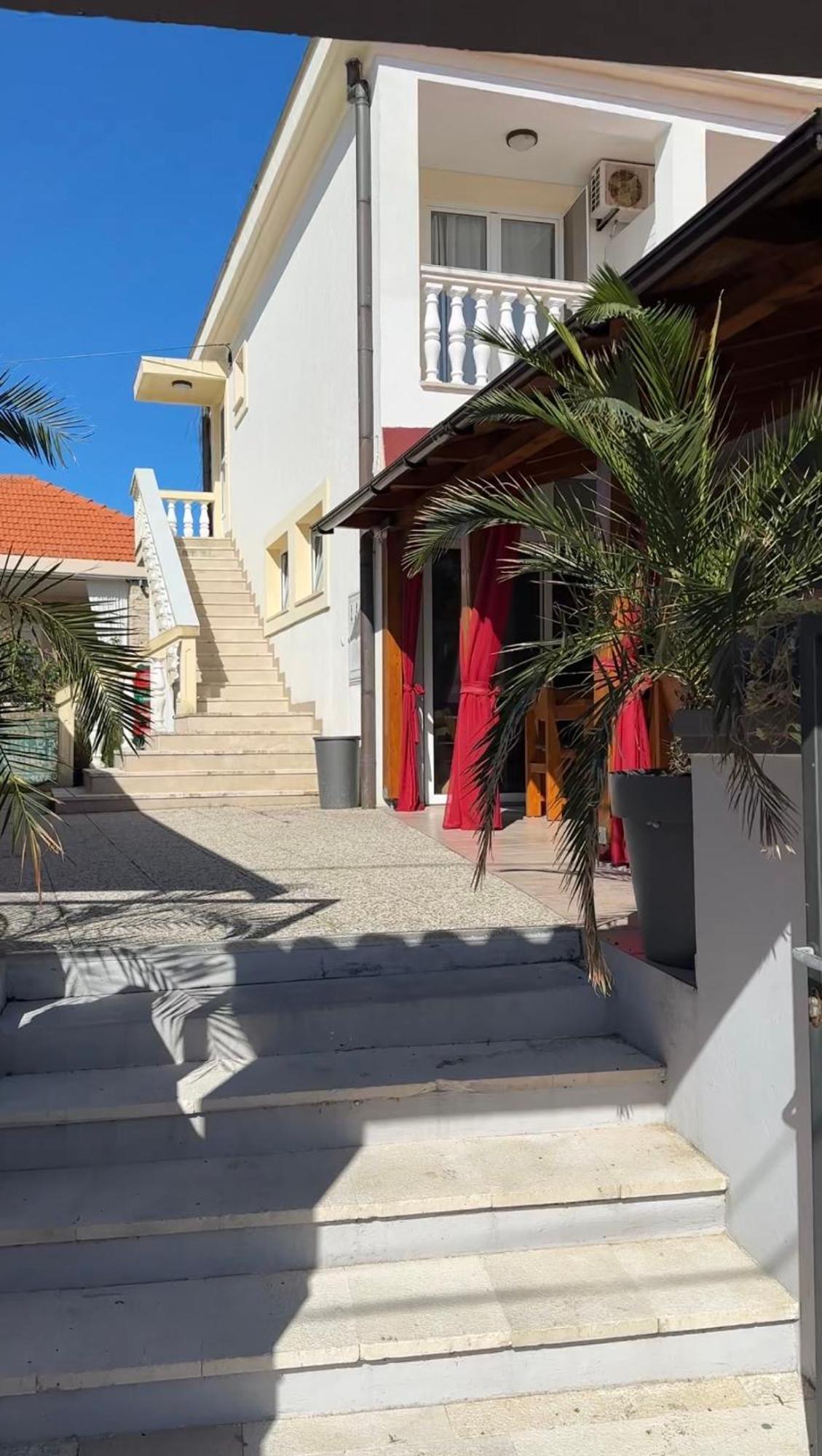 Apartment And Rooms Sidro Petrcane Exterior photo